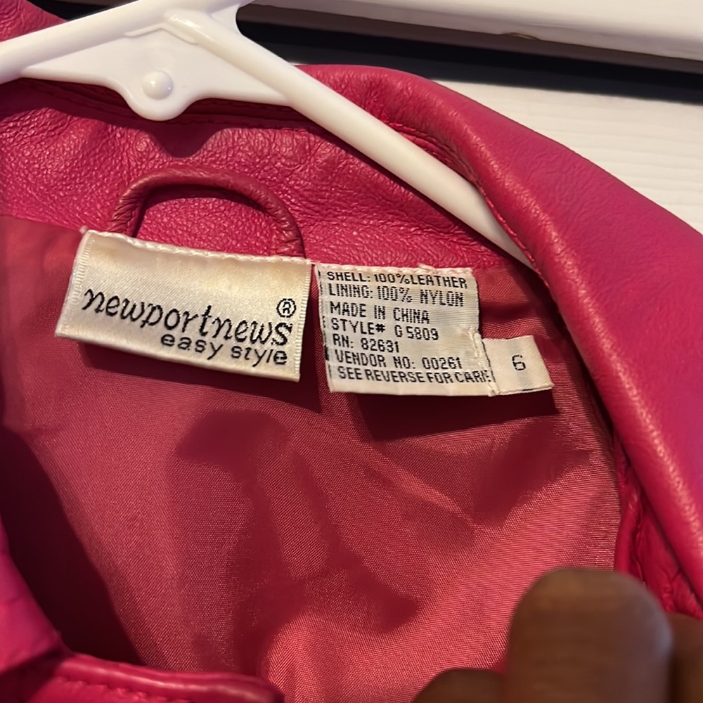 Hot pink leather jacket - Picture 2 of 6